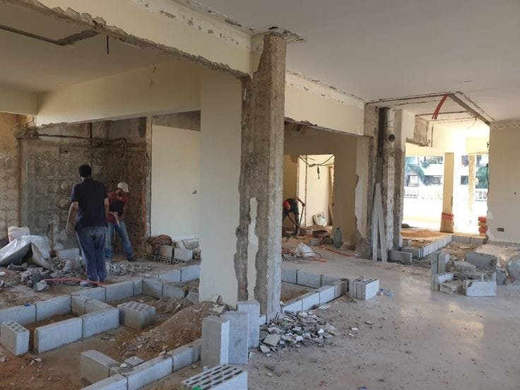 مقاول بناء ملاحق